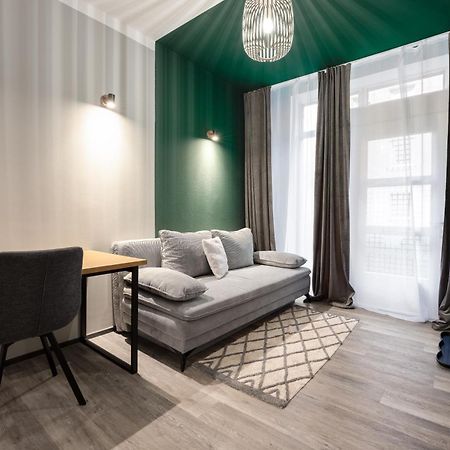 Modern Living Apartment - 3-Zimmer - Nuernberg Nord, Ruhige Seitenstrasse, Fusslaeufig Strassenbahn Esterno foto