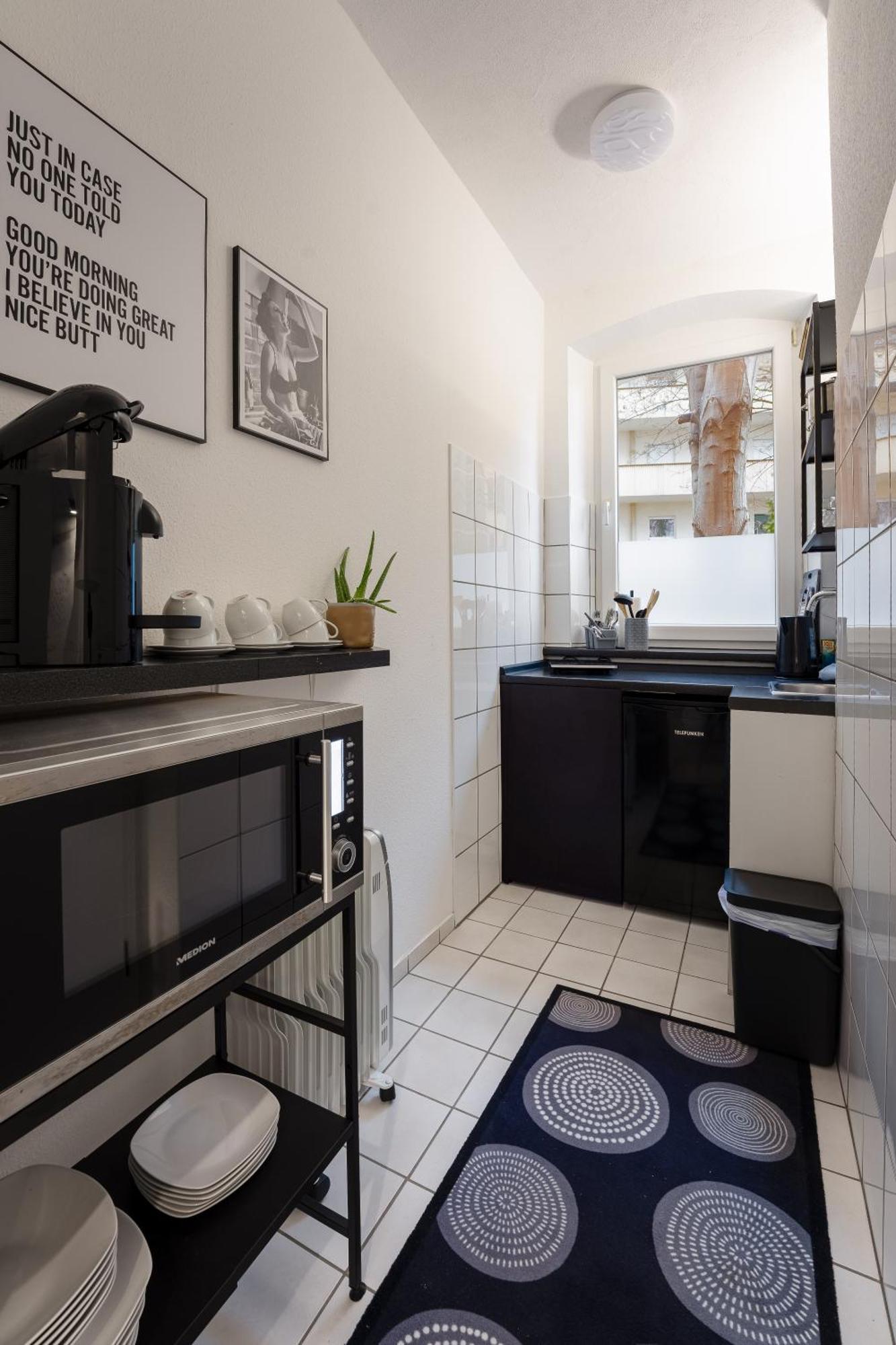 Modern Living Apartment - 3-Zimmer - Nuernberg Nord, Ruhige Seitenstrasse, Fusslaeufig Strassenbahn Esterno foto
